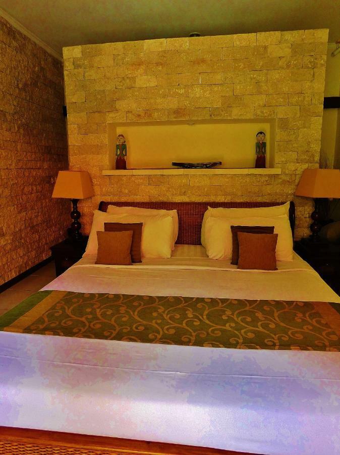 Villa Heliconia Seminyak  Bagian luar foto
