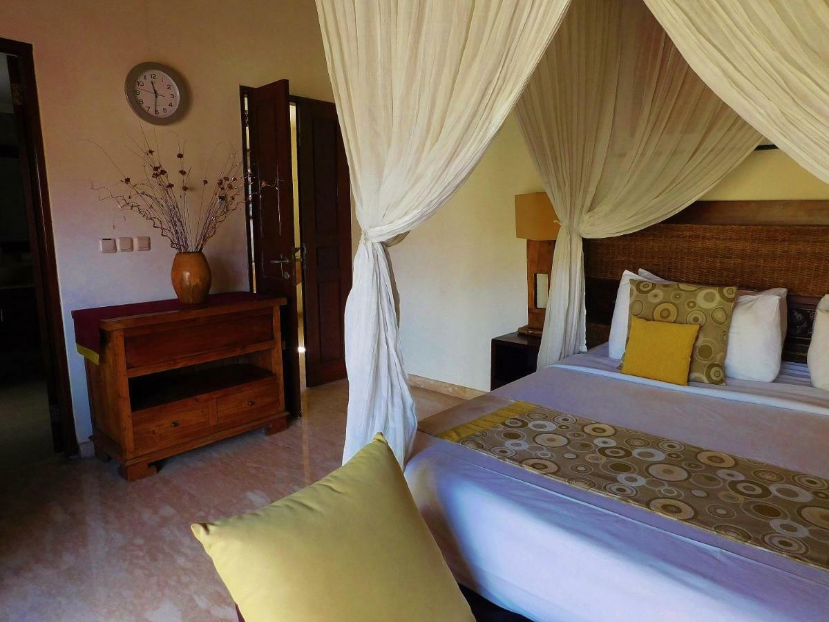 Villa Heliconia Seminyak  Bagian luar foto
