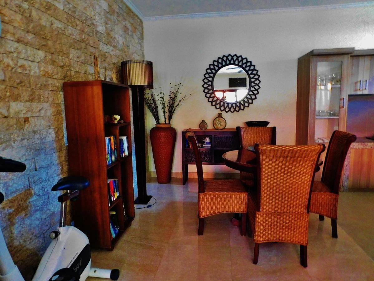 Villa Heliconia Seminyak  Bagian luar foto