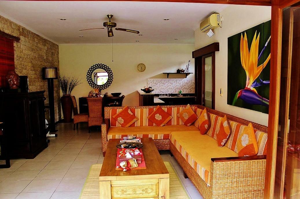 Villa Heliconia Seminyak  Bagian luar foto