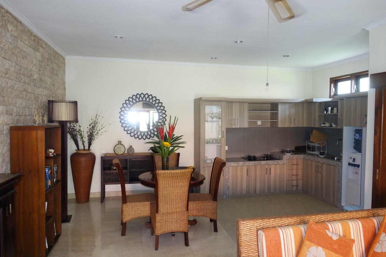 Villa Heliconia Seminyak  Bagian luar foto